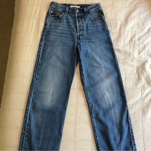 Levi’s Ribcage Jeans